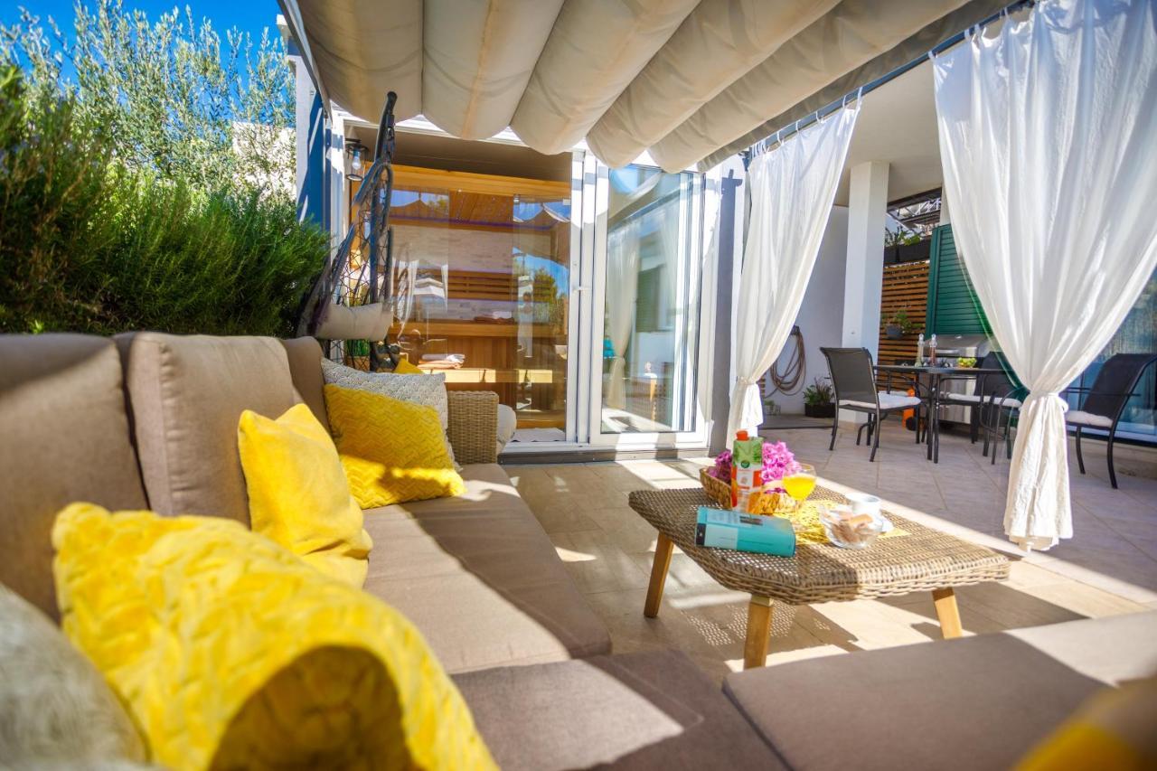 Nono Jure , Private Pool & Sauna Милна Екстериор снимка