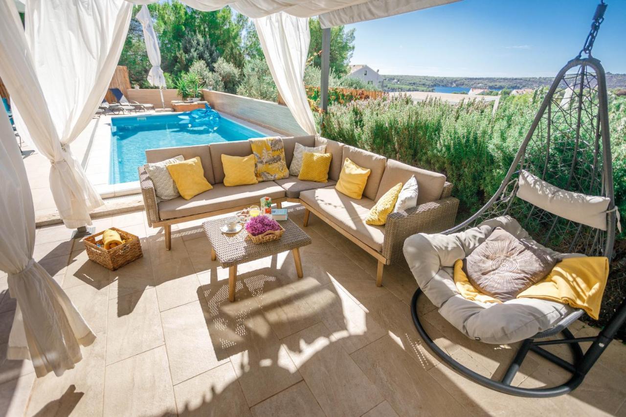 Nono Jure , Private Pool & Sauna Милна Екстериор снимка